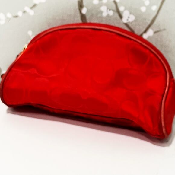 COACH x Estee Lauder Limited Edition Red Makeup Bag - Picture 6 of 8